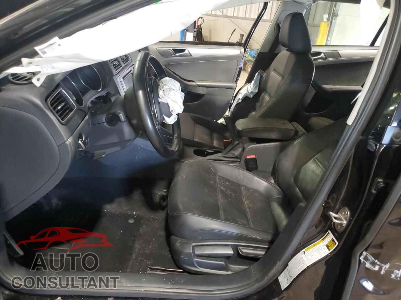 VOLKSWAGEN JETTA 2017 - 3VWDB7AJXHM225723