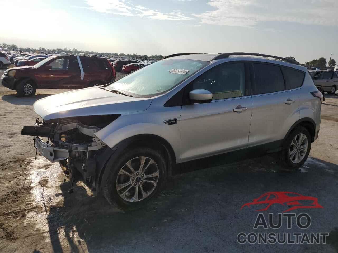 FORD ESCAPE 2018 - 1FMCU0GD3JUC36576