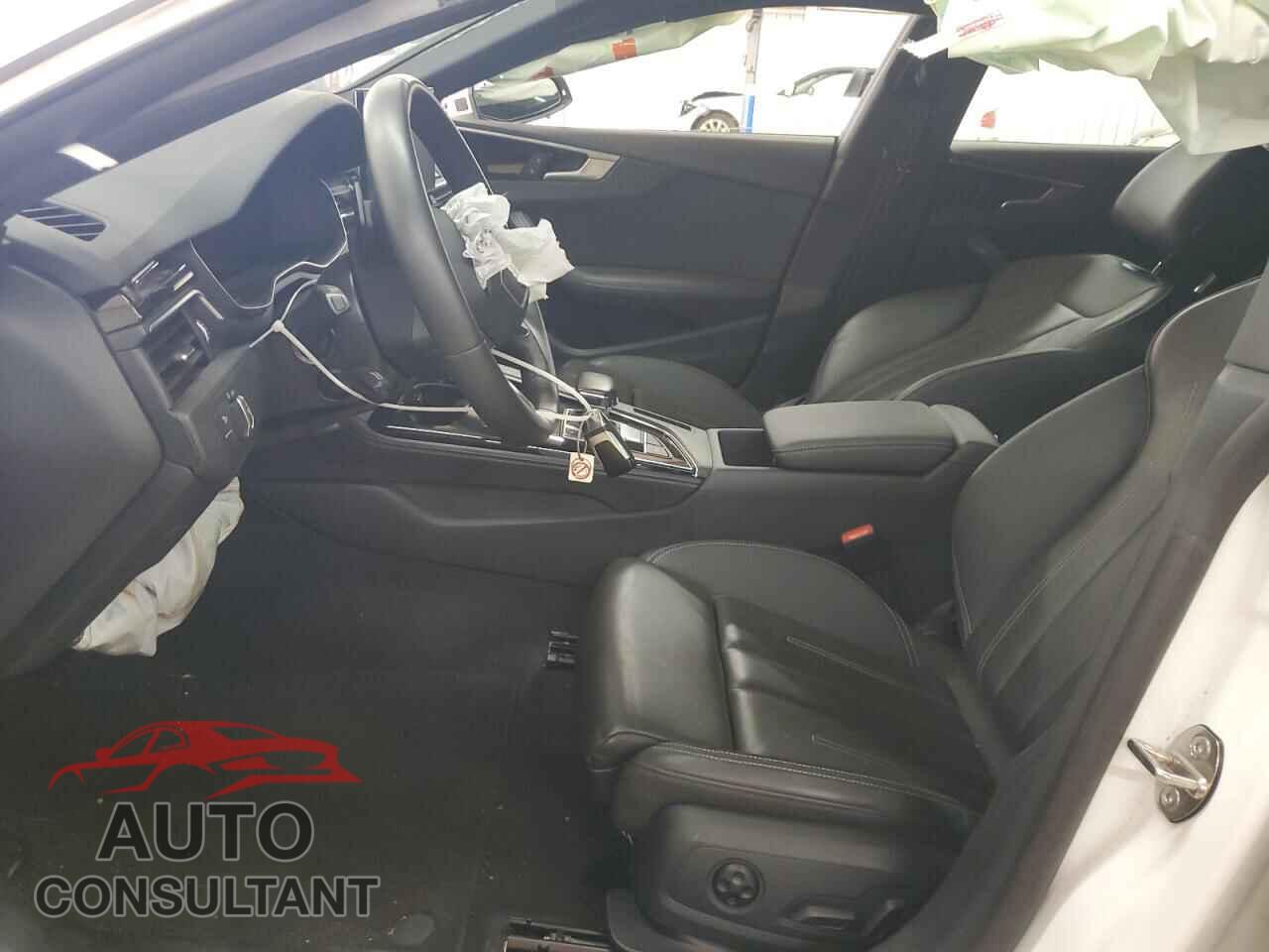 AUDI A5 2024 - WAUFACF56RA009110