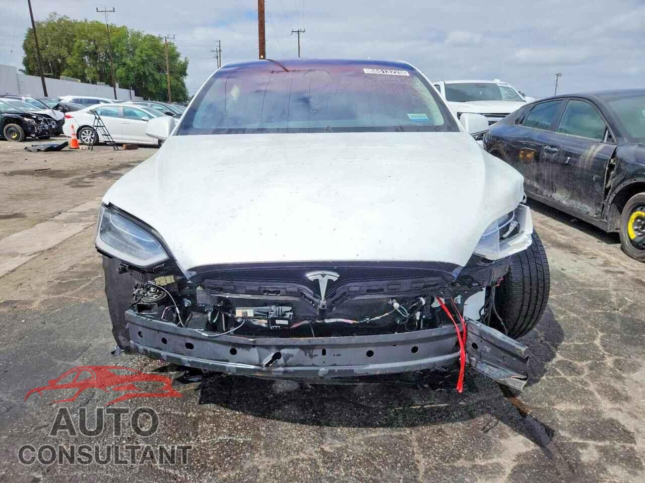 TESLA MODEL X 2016 - 5YJXCDE24GF026216