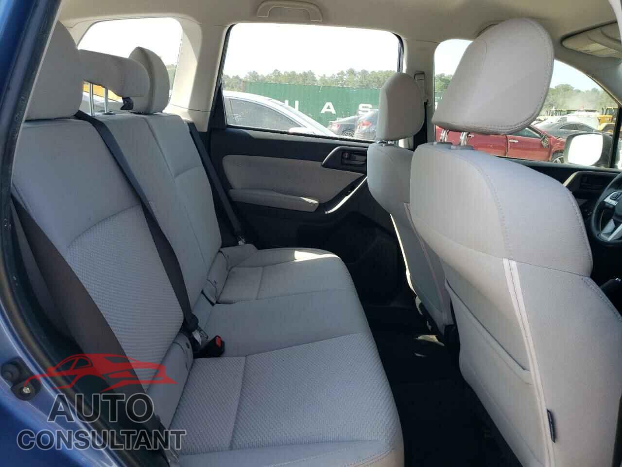 SUBARU FORESTER 2018 - JF2SJAAC5JG432212