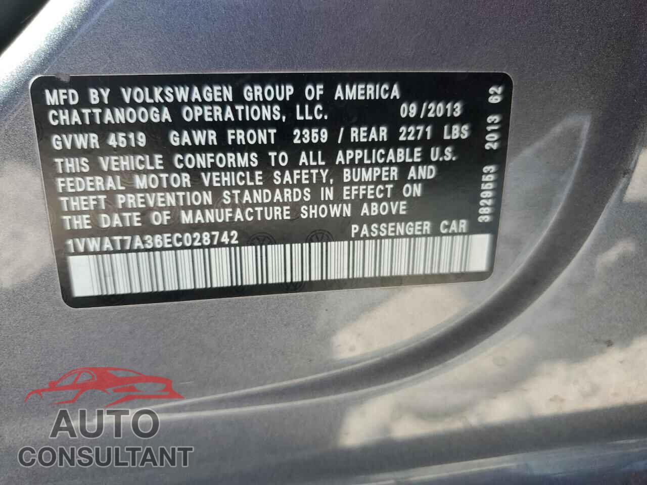 VOLKSWAGEN PASSAT 2014 - 1VWAT7A36EC028742