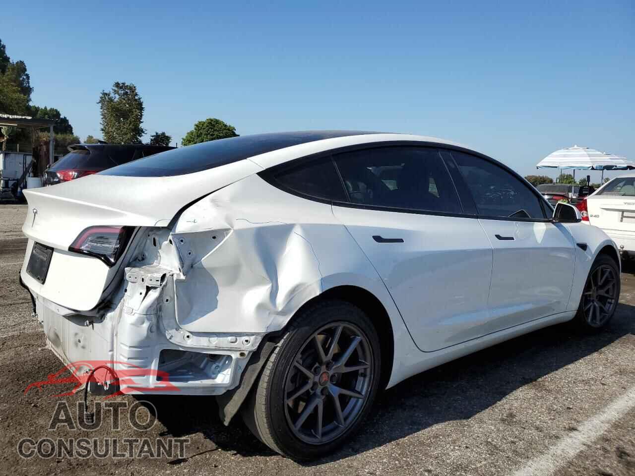 TESLA MODEL 3 2021 - 5YJ3E1EA4MF074809