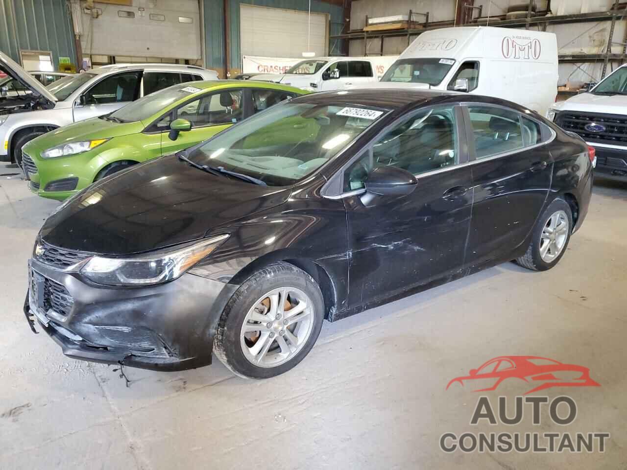 CHEVROLET CRUZE 2018 - 1G1BE5SM3J7182561