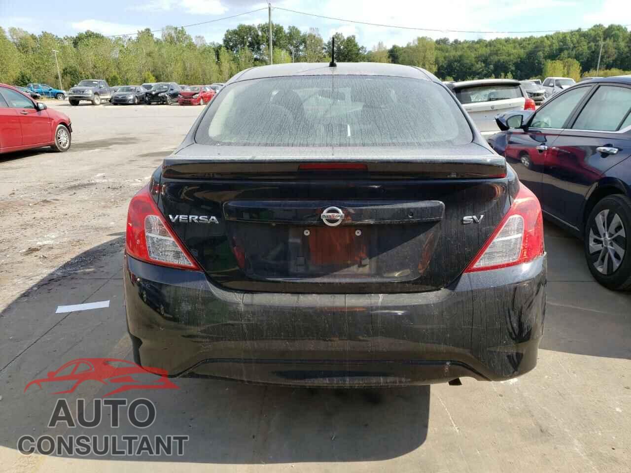 NISSAN VERSA 2019 - 3N1CN7AP3KL863757