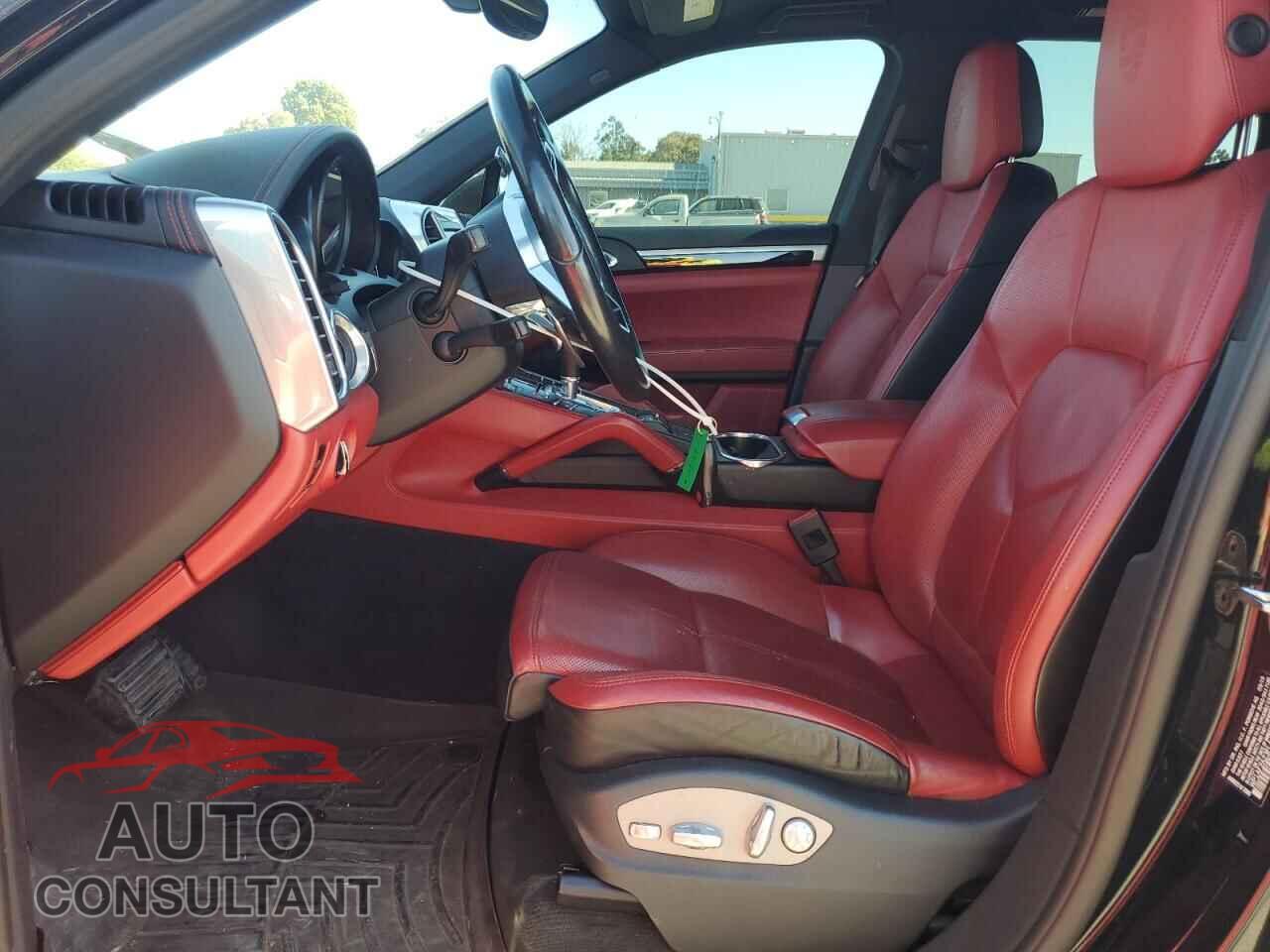 PORSCHE CAYENNE 2015 - WP1AF2A23FLA40979
