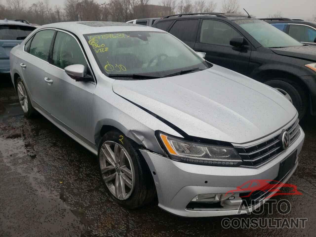 VOLKSWAGEN PASSAT 2018 - 1VWCA7A31JC030682