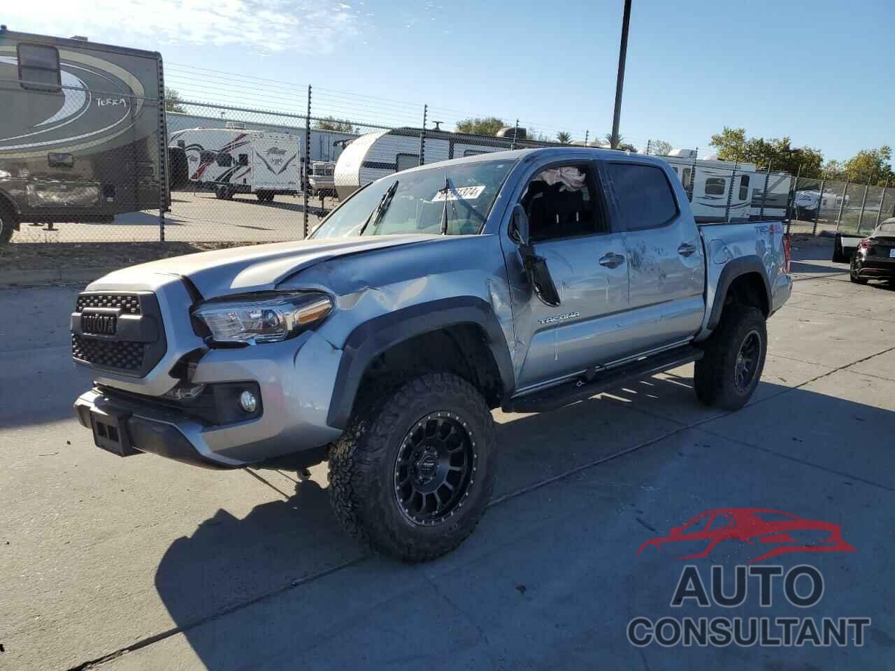 TOYOTA TACOMA 2018 - 3TMCZ5AN7JM123786