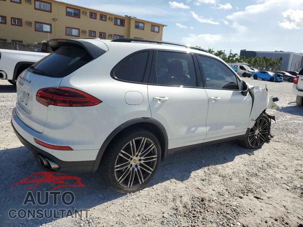PORSCHE CAYENNE 2017 - WP1AB2A28HLA51524