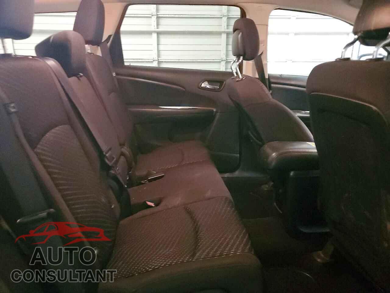 DODGE JOURNEY 2017 - 3C4PDCBG1HT590724