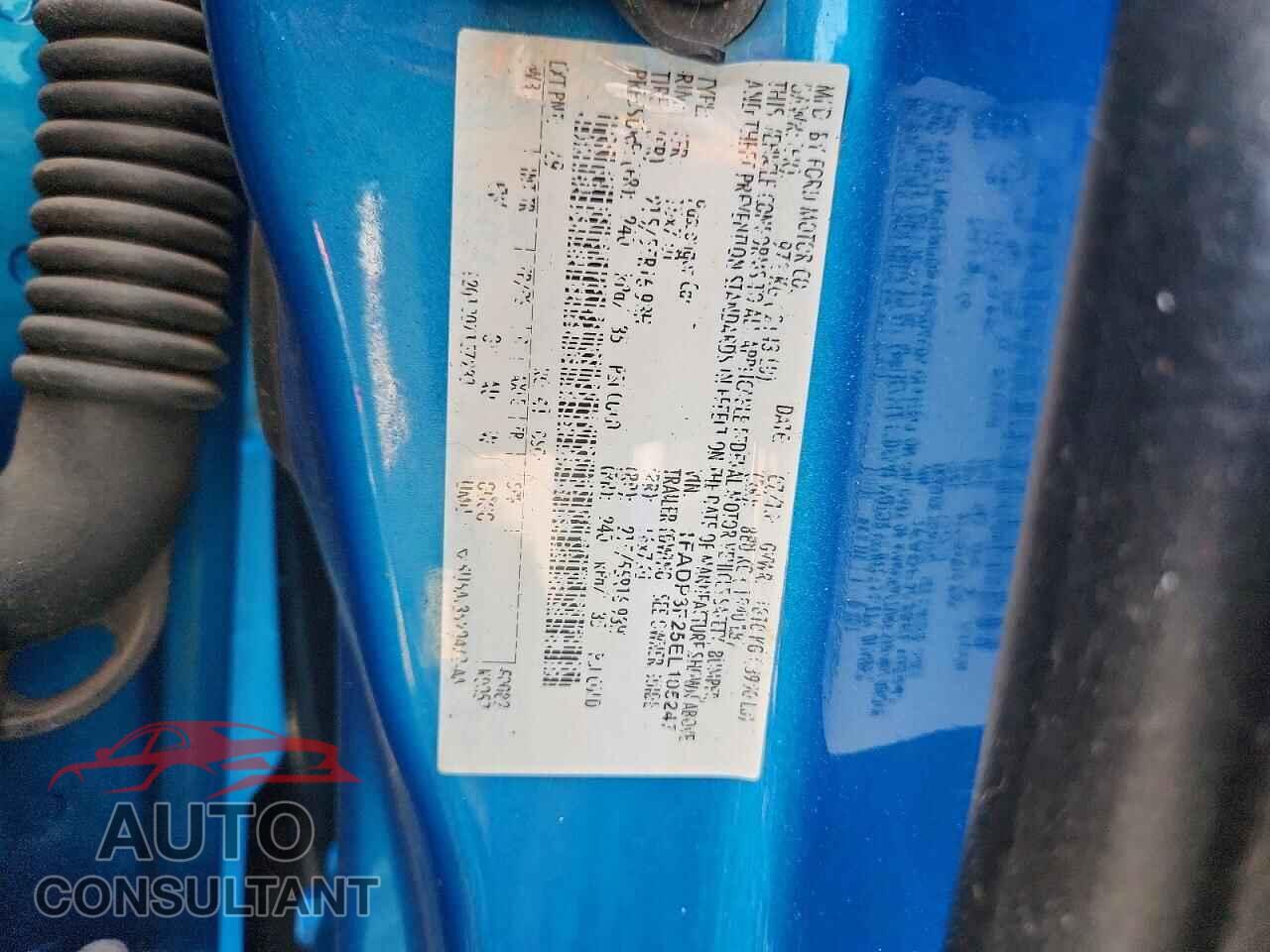 FORD FOCUS 2014 - 1FADP3F25EL105247
