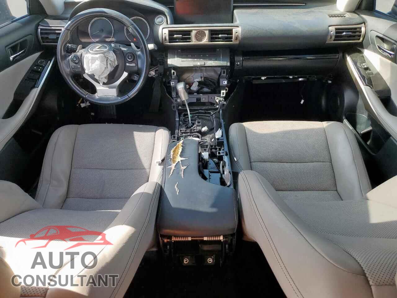 LEXUS IS 2015 - JTHCF1D24F5025197