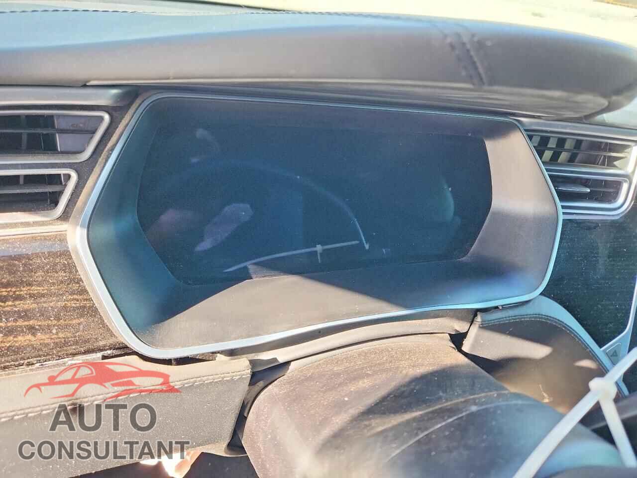 TESLA MODEL S 2017 - 5YJSA1E17HF228118