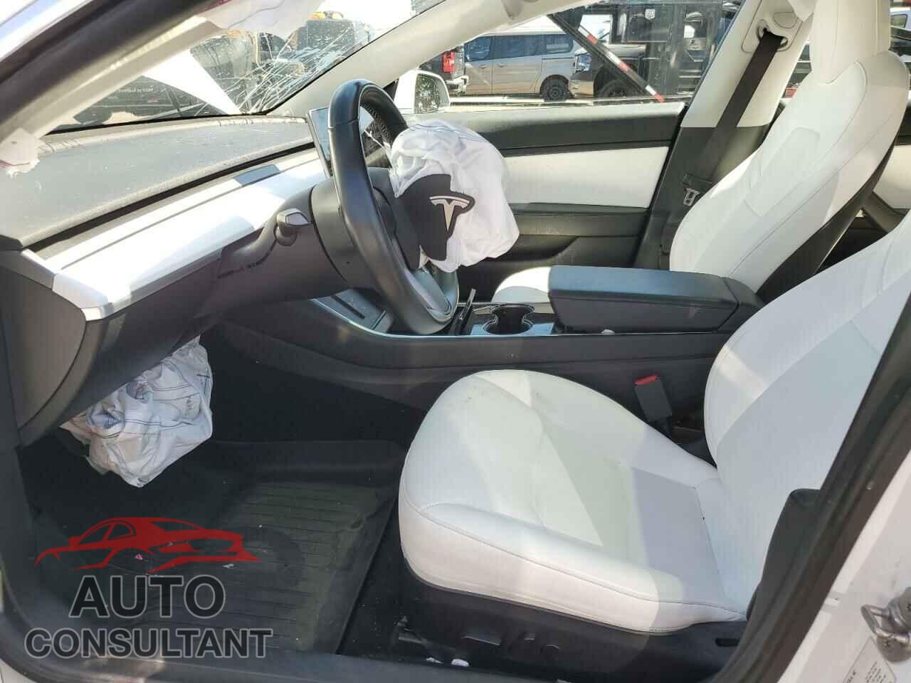 TESLA MODEL 3 2019 - 5YJ3E1EB5KF422137