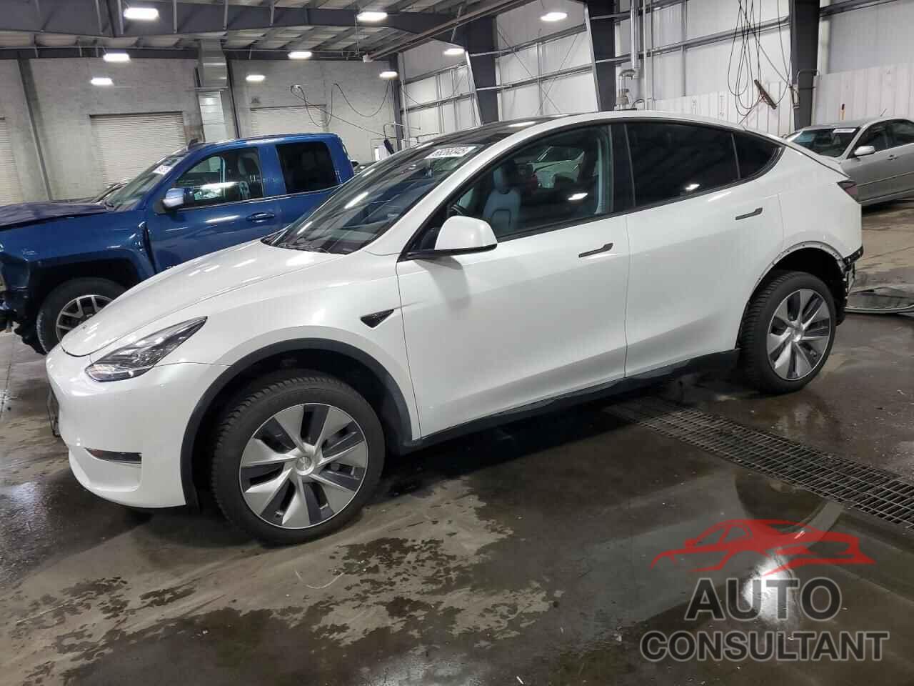 TESLA MODEL Y 2020 - 5YJYGDEE4LF030733