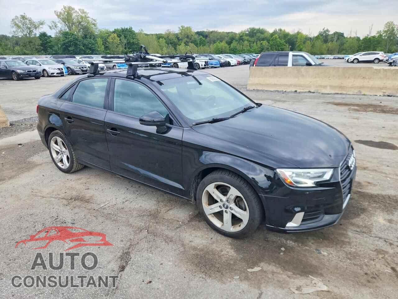 AUDI A3 2017 - WAUB8GFF3H1010899
