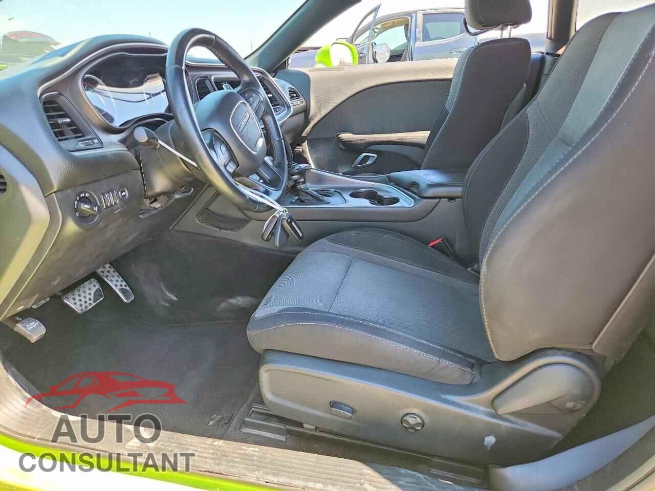 DODGE CHALLENGER 2015 - 2C3CDZAT8FH761351