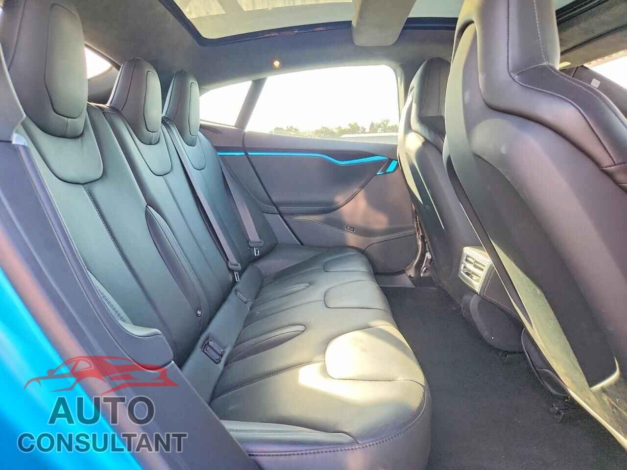 TESLA MODEL S 2015 - 5YJSA1E42FF102093