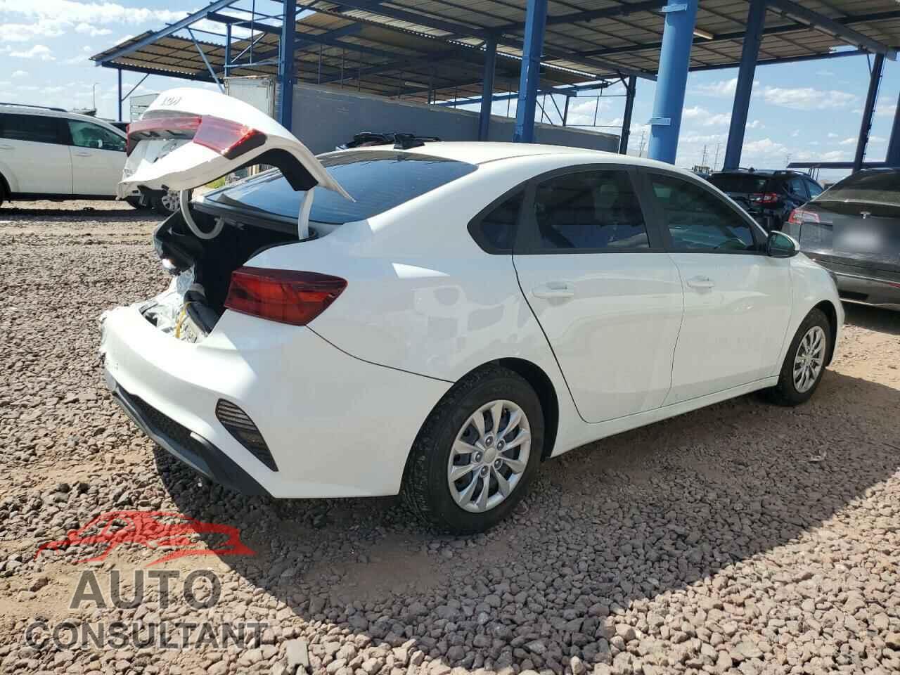 KIA FORTE 2023 - 3KPF24AD5PE640168