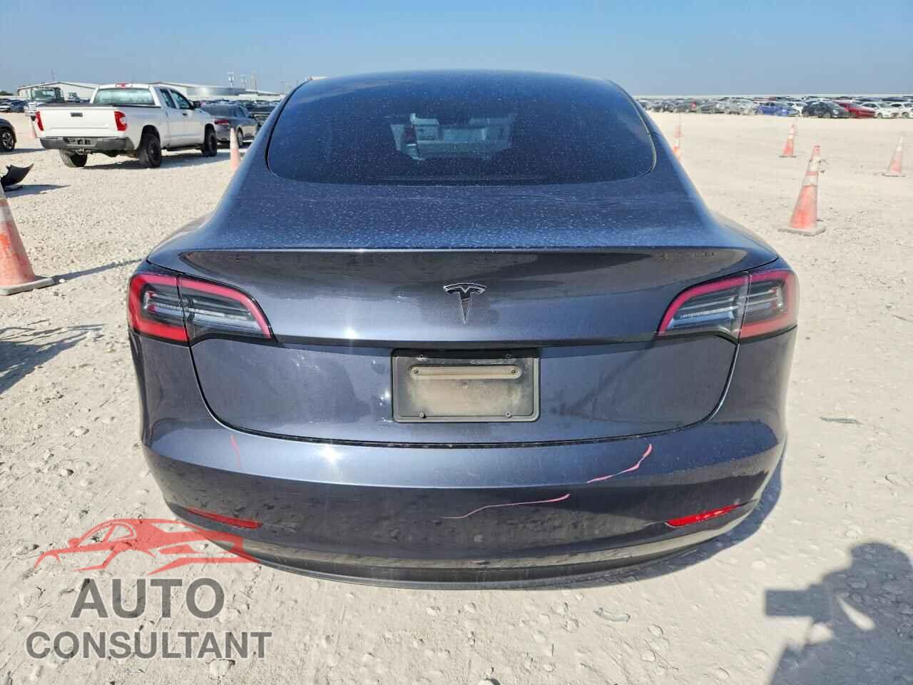 TESLA MODEL 3 2023 - 5YJ3E1EA0PF460308
