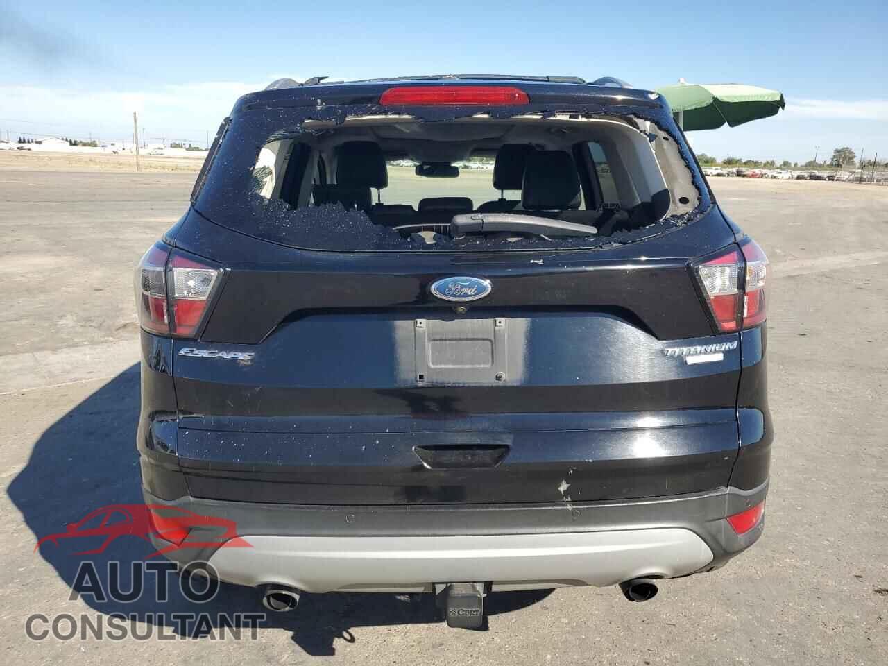 FORD ESCAPE 2017 - 1FMCU0J99HUB45066