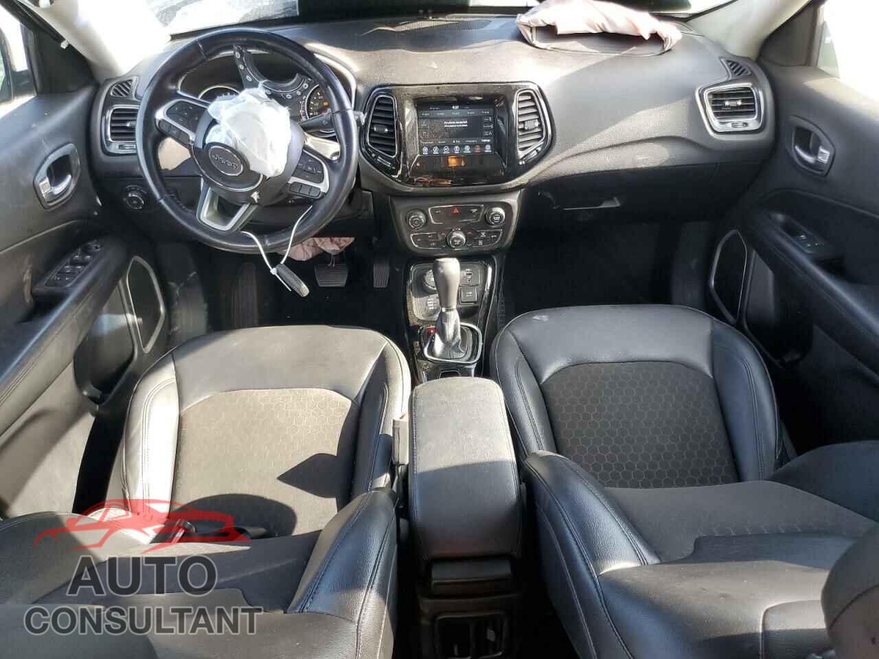 JEEP COMPASS 2021 - 3C4NJDBB3MT590082