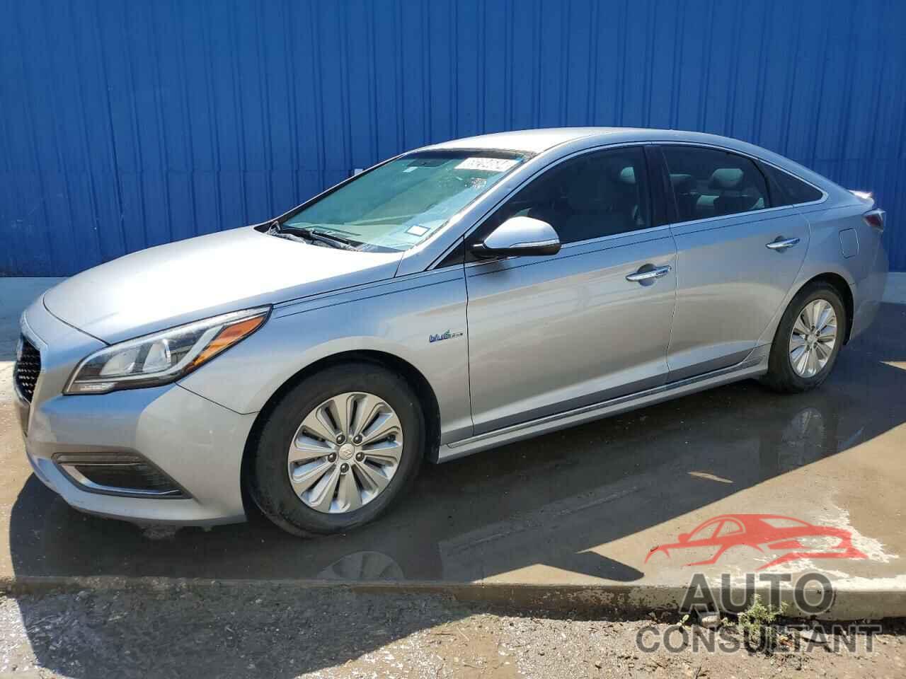 HYUNDAI SONATA 2017 - KMHE24L11HA044361