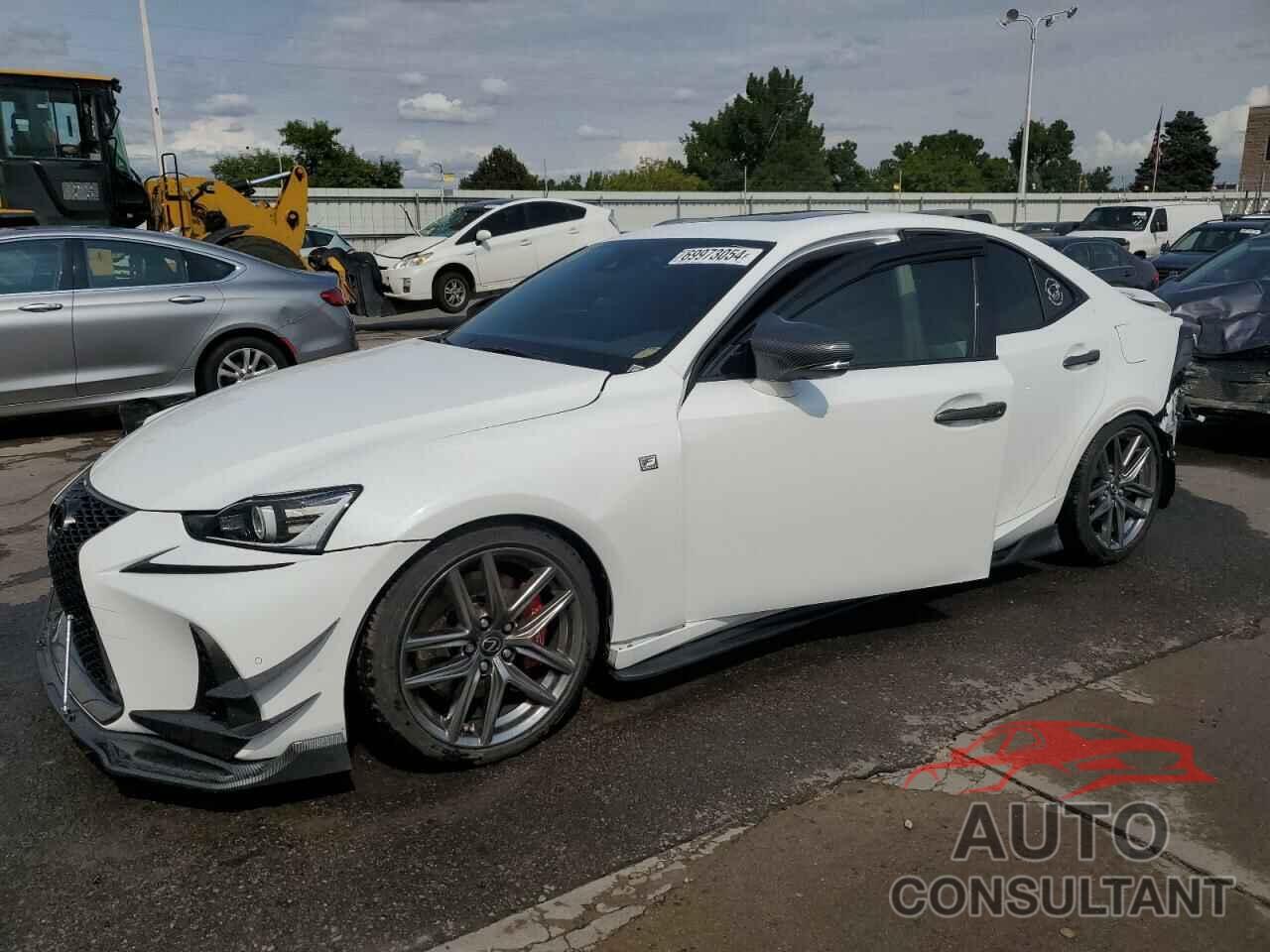 LEXUS IS 2018 - JTHC81D23J5032435