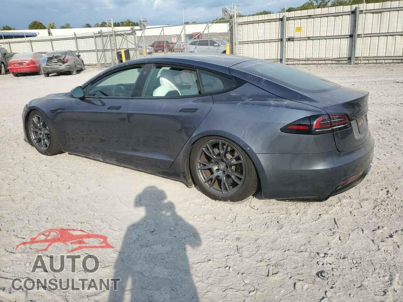 TESLA MODEL S 2023 - 5YJSA1E52PF500527