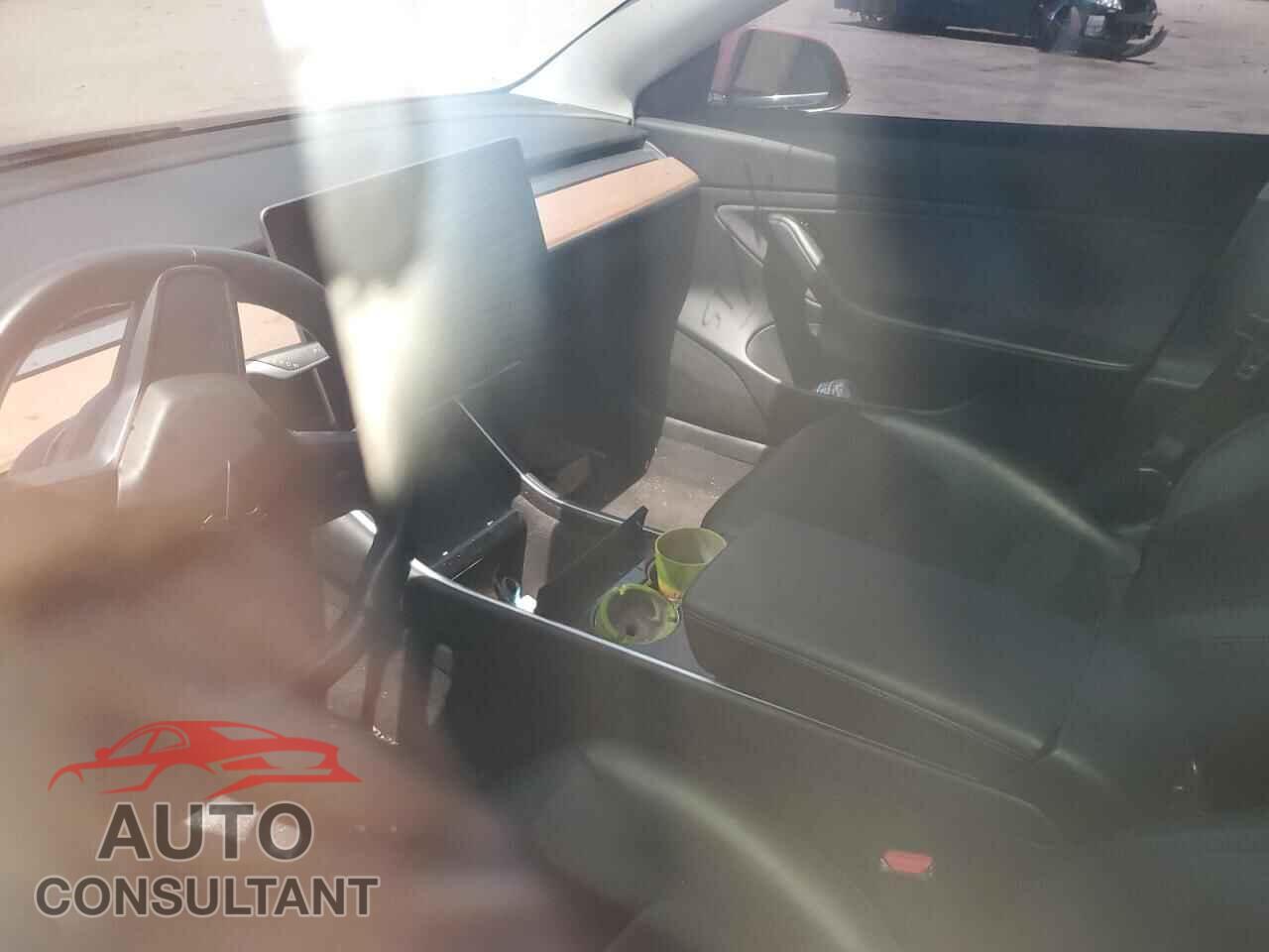 TESLA MODEL 3 2018 - 5YJ3E1EA3JF040212