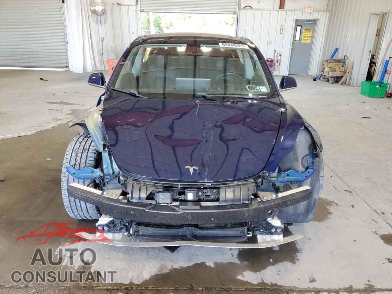 TESLA MODEL 3 2018 - 5YJ3E1EB7JF116054