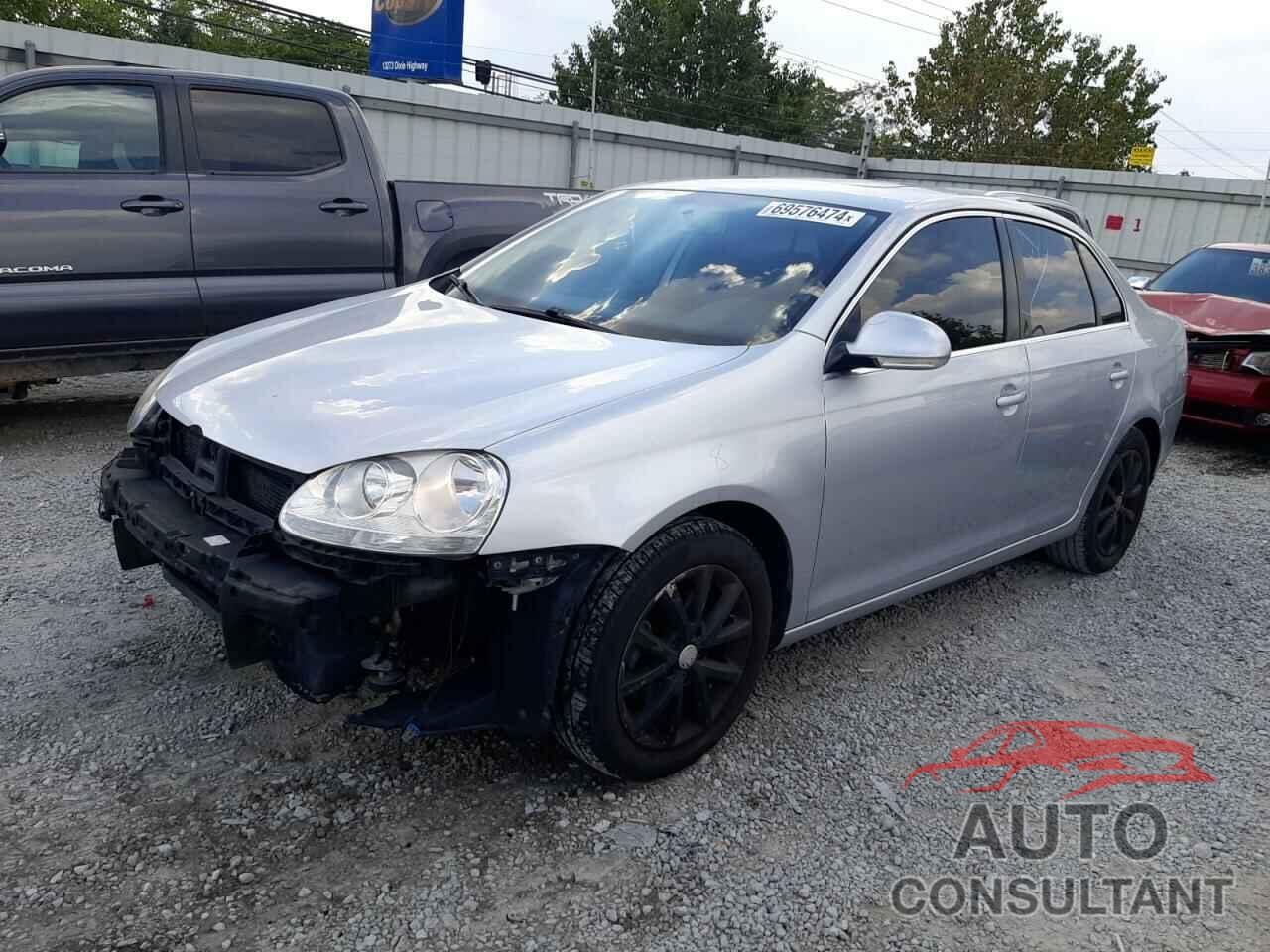 VOLKSWAGEN JETTA 2010 - 3VWRZ7AJ4AM029672