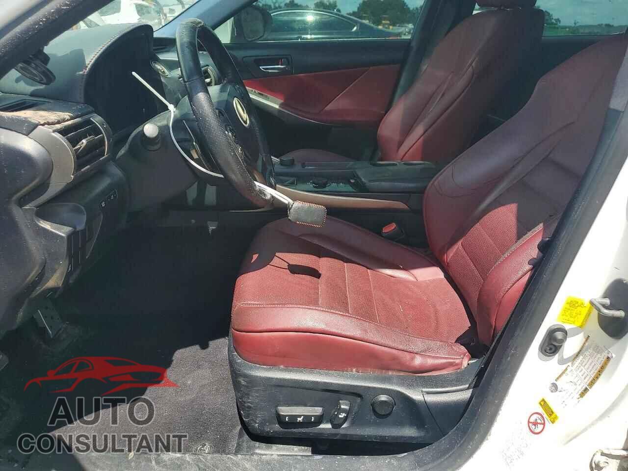 LEXUS IS 2014 - JTHBF1D28E5040070