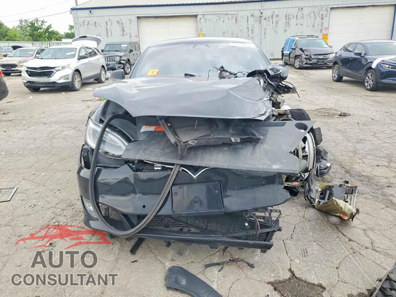 TESLA MODEL S 2018 - 5YJSA1E24JF280725