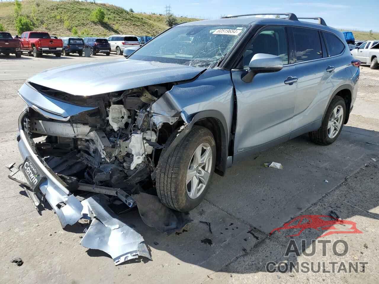 TOYOTA HIGHLANDER 2022 - 5TDBBRCH8NS072528