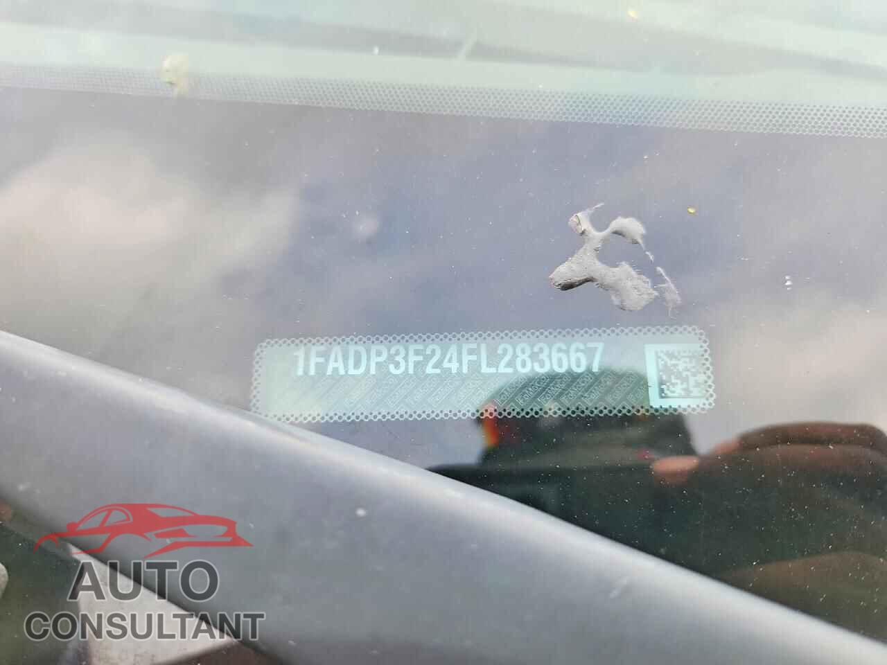 FORD FOCUS 2015 - 1FADP3F24FL283667