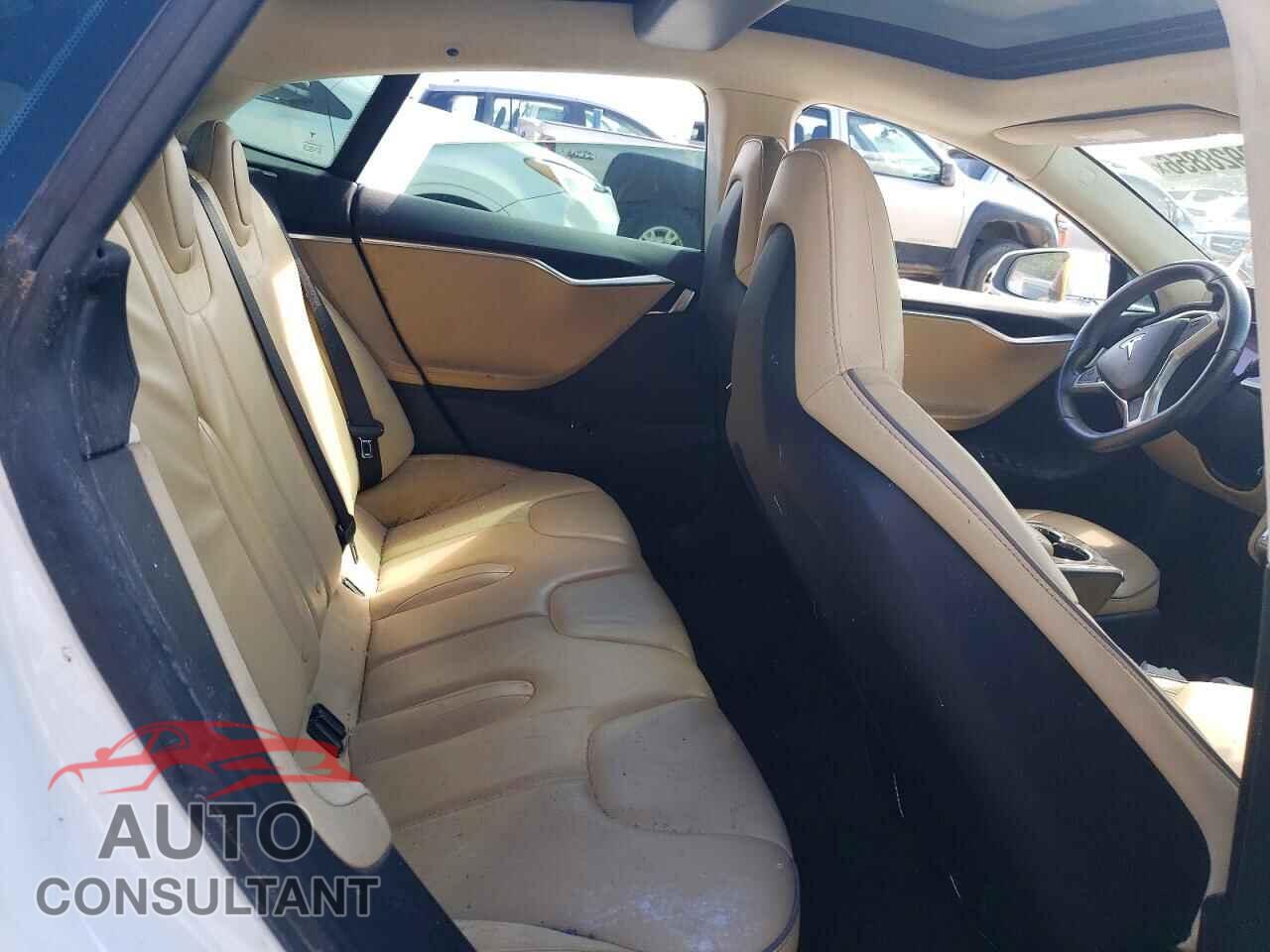 TESLA MODEL S 2013 - 5YJSA1DP7DFP06103