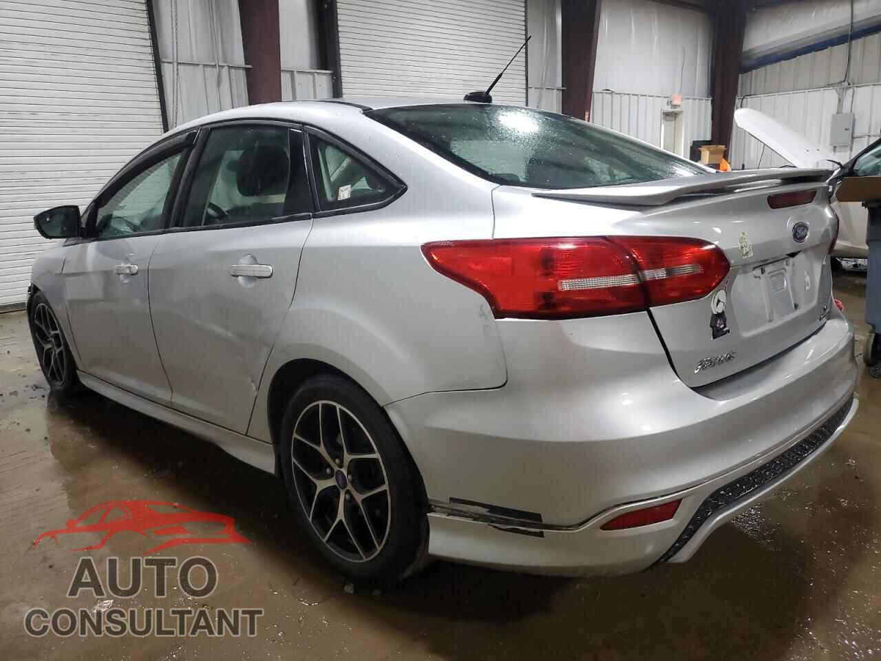 FORD FOCUS 2015 - 1FADP3F21FL239044