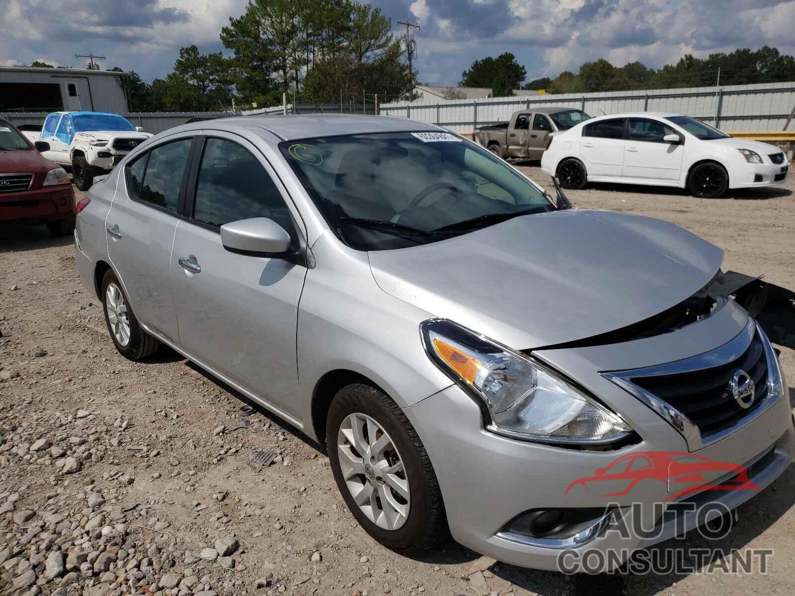 NISSAN VERSA 2019 - 3N1CN7AP7KL823889