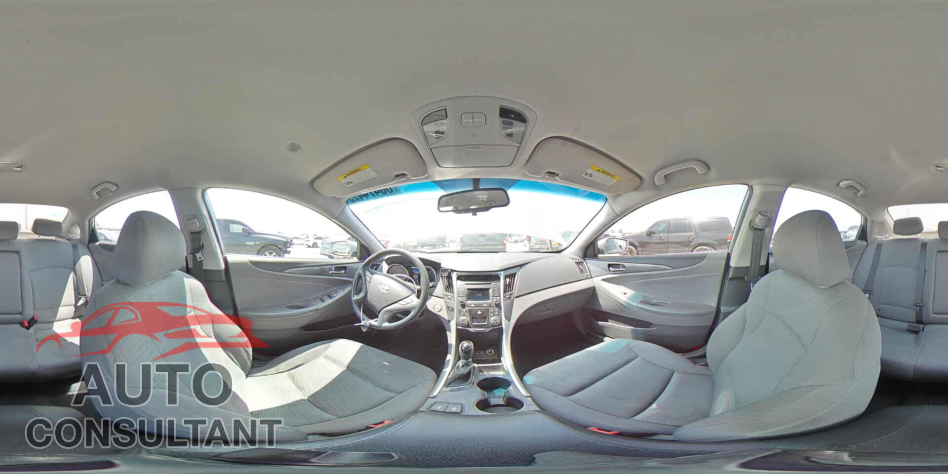 HYUNDAI SONATA 2015 - KMHEC4A48FA138048