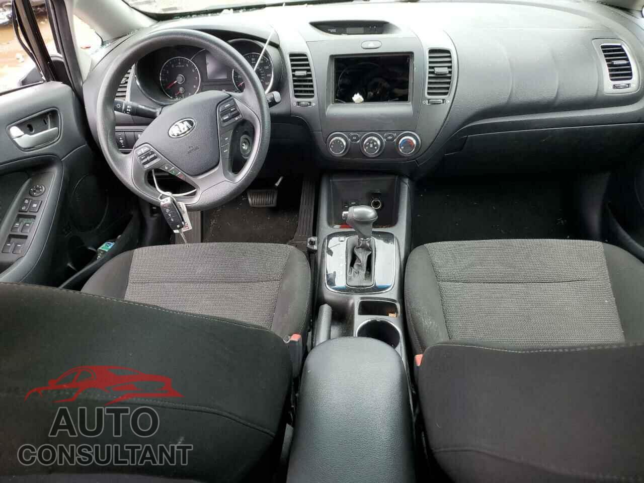 KIA FORTE 2018 - 3KPFK4A75JE247708