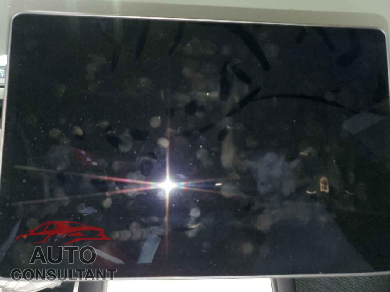 TESLA MODEL 3 2019 - 5YJ3E1EB9KF236715