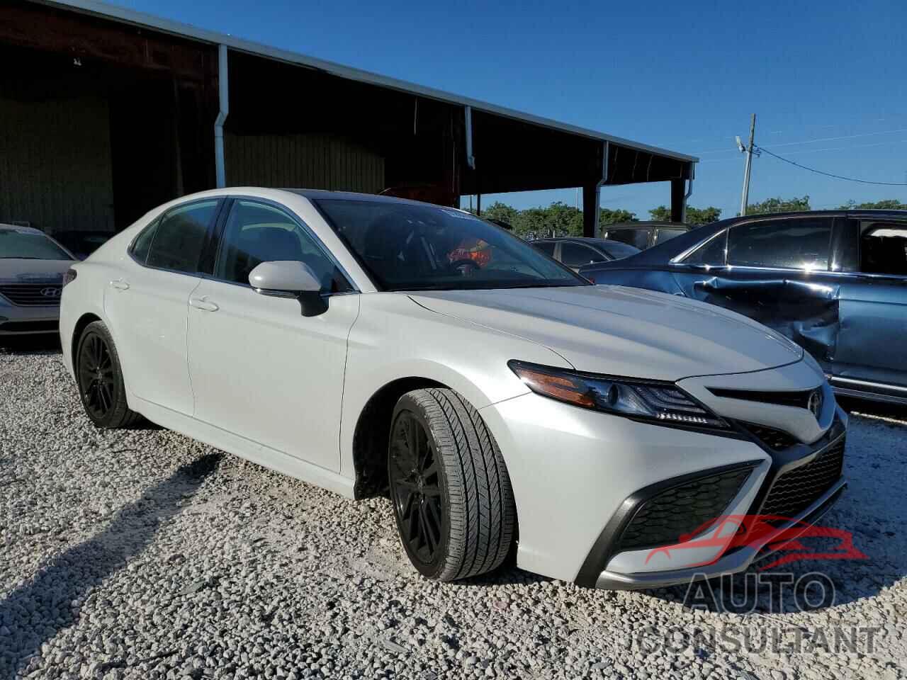 TOYOTA CAMRY 2021 - 4T1KZ1AK3MU050888