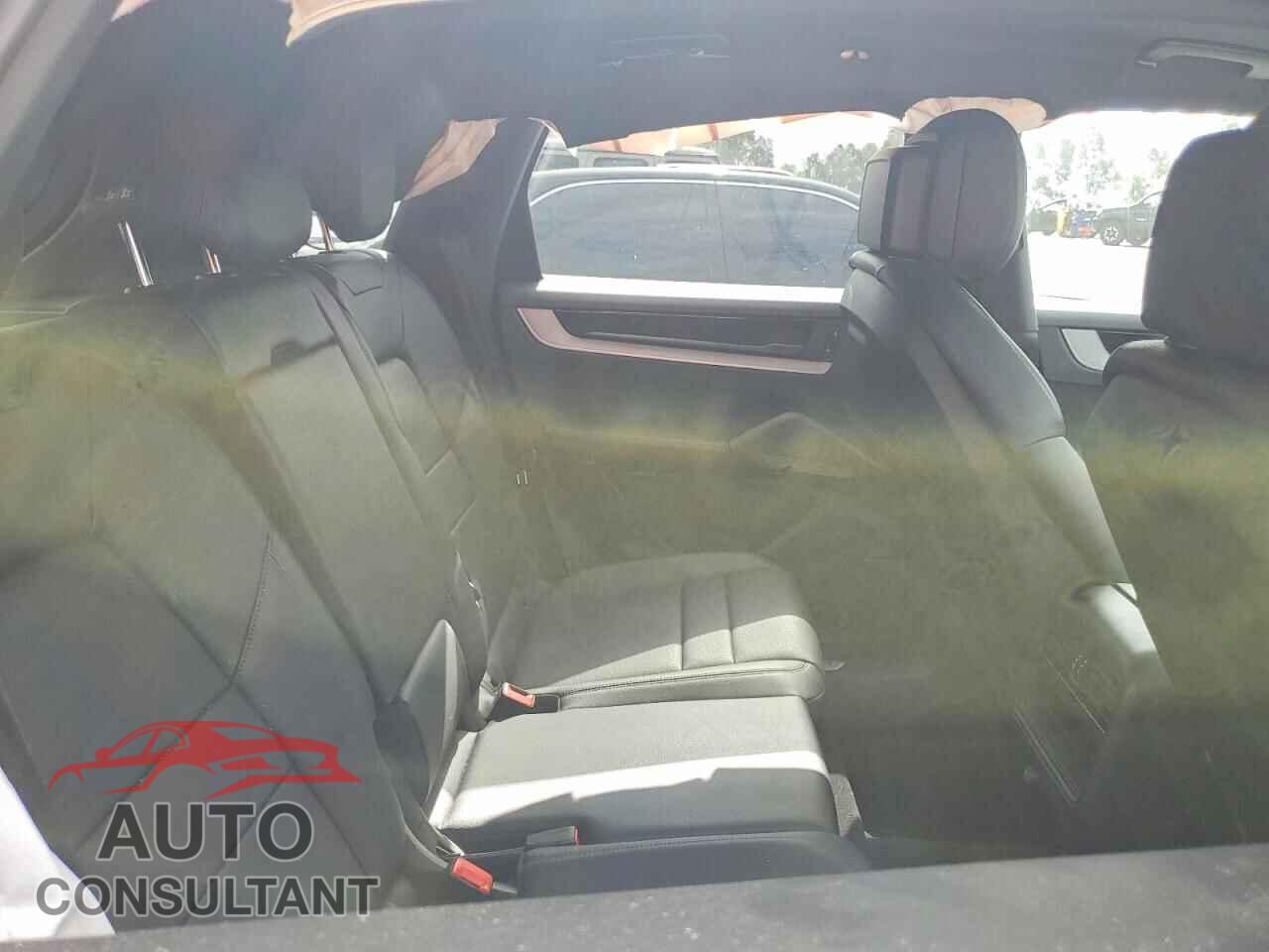 PORSCHE CAYENNE 2024 - WP1AA2AY6RDA03216