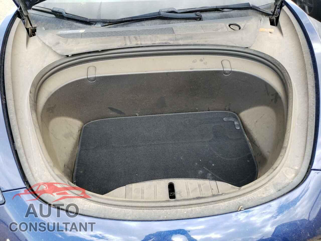 TESLA MODEL 3 2018 - 5YJ3E1EAXJF034147