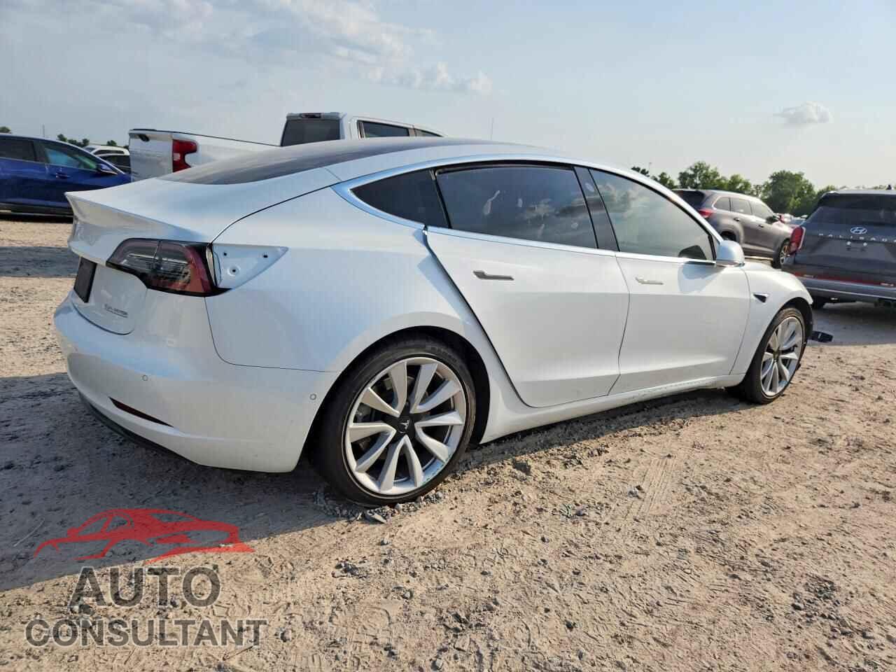 TESLA MODEL 3 2020 - 5YJ3E1EC2LF586908