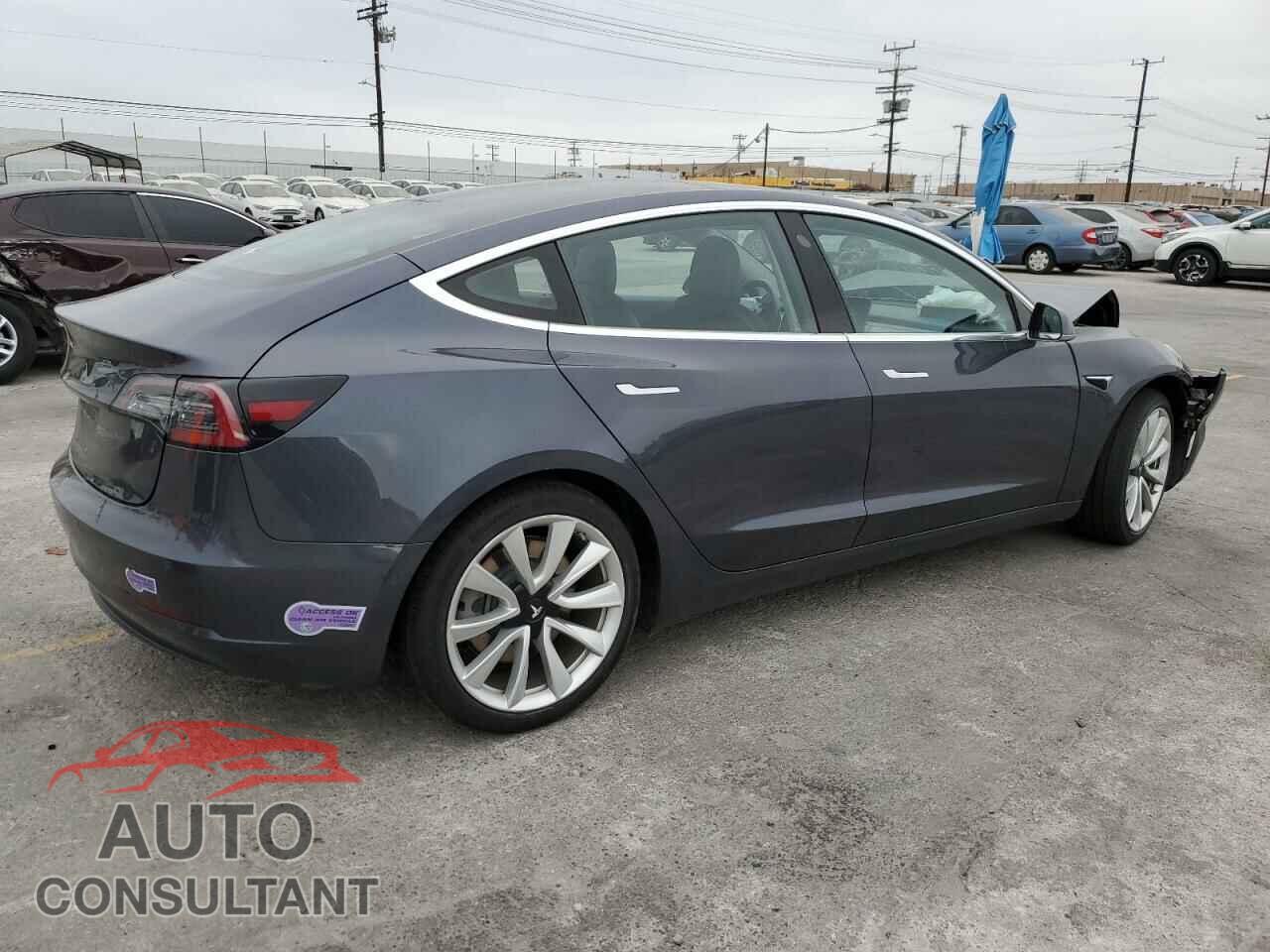 TESLA MODEL 3 2018 - 5YJ3E1EA9JF110182