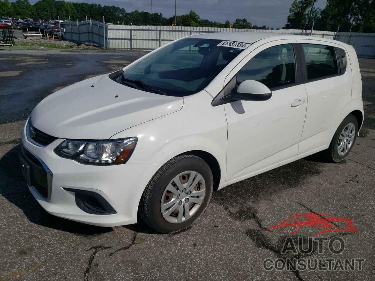 CHEVROLET SONIC 2017 - 1G1JG6SH3H4155631