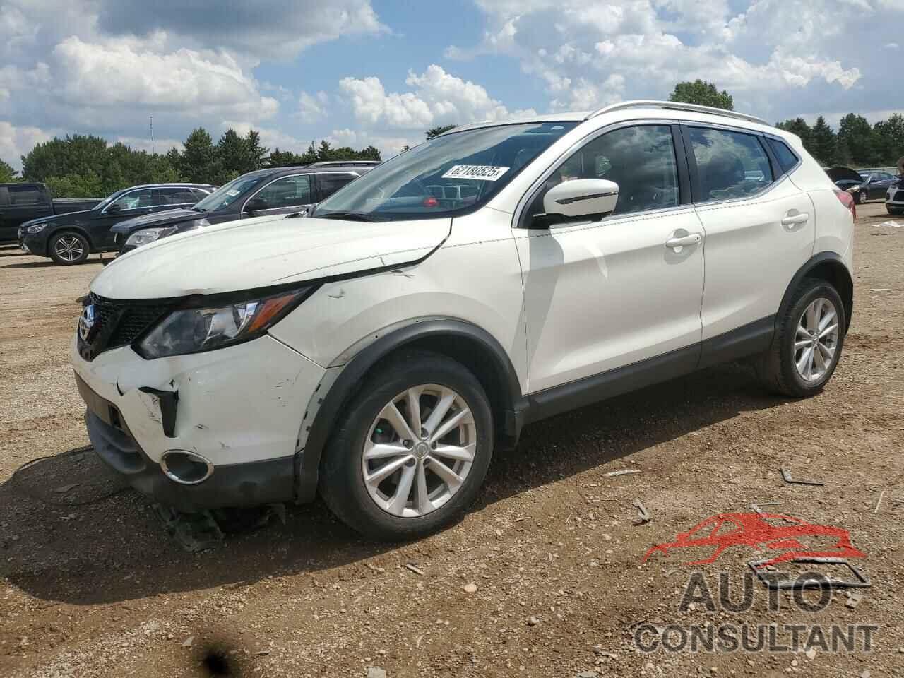 NISSAN ROGUE 2017 - JN1BJ1CR0HW120611
