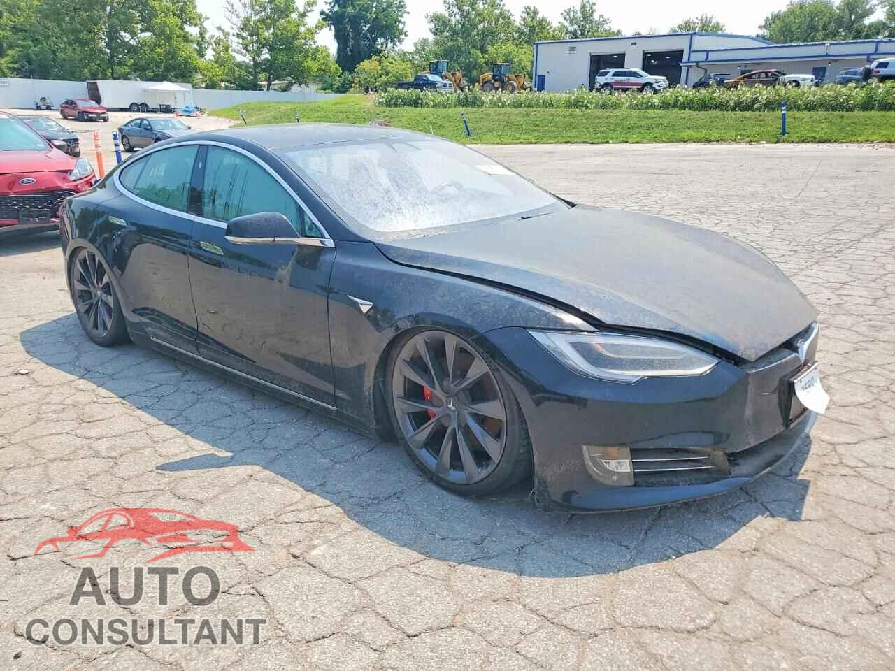 TESLA MODEL S 2019 - 5YJSA1E40KF330880